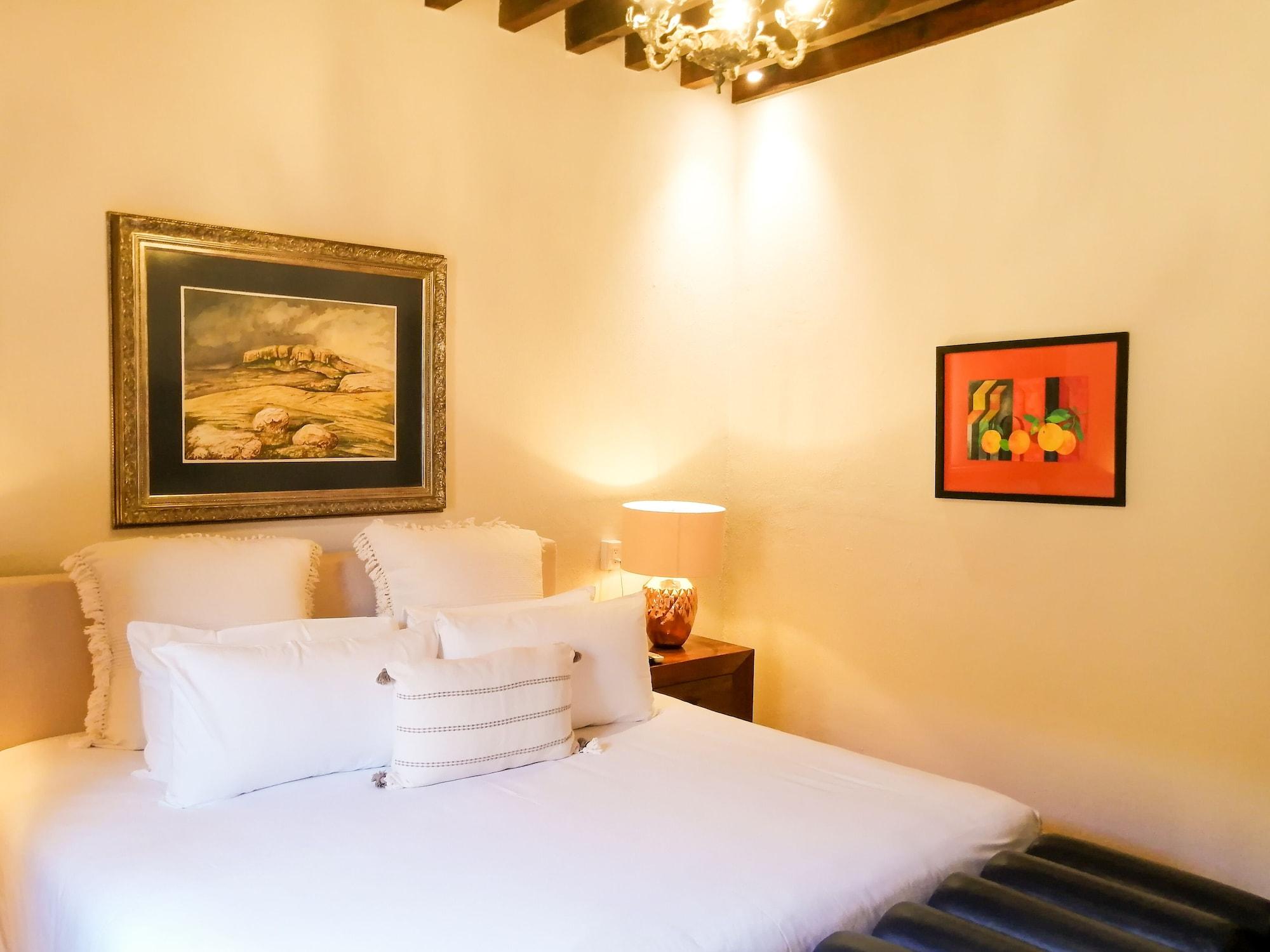 Casona Alonso 10 Hotel